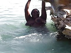 Μου στην παραλία